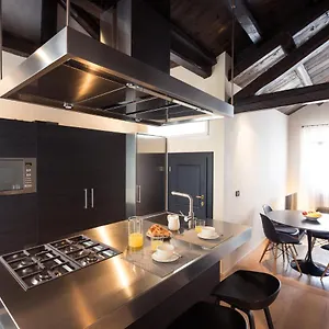 Apartment Amazing Modern Design Home, Campo Dei Mori. Wifi, Venice